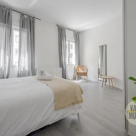 Excuisite New Apt En Gran Via Para 5Pax E2 Madrid Exterior photo